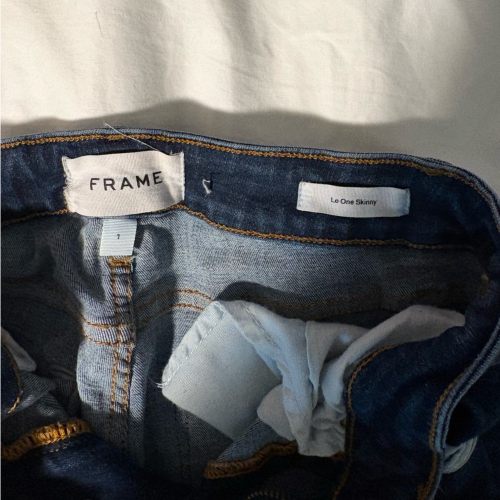 Frame Denim Women's Skinny Jeans in Dark Indigo Blue